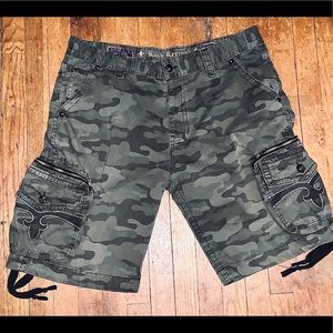Rock Revival Camouflag Shorts Size 40
